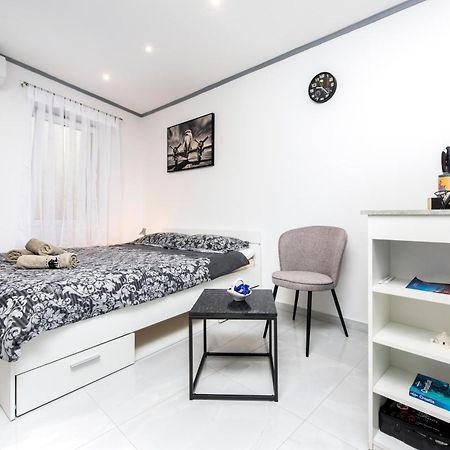 Apartment Leo Ровинь Экстерьер фото