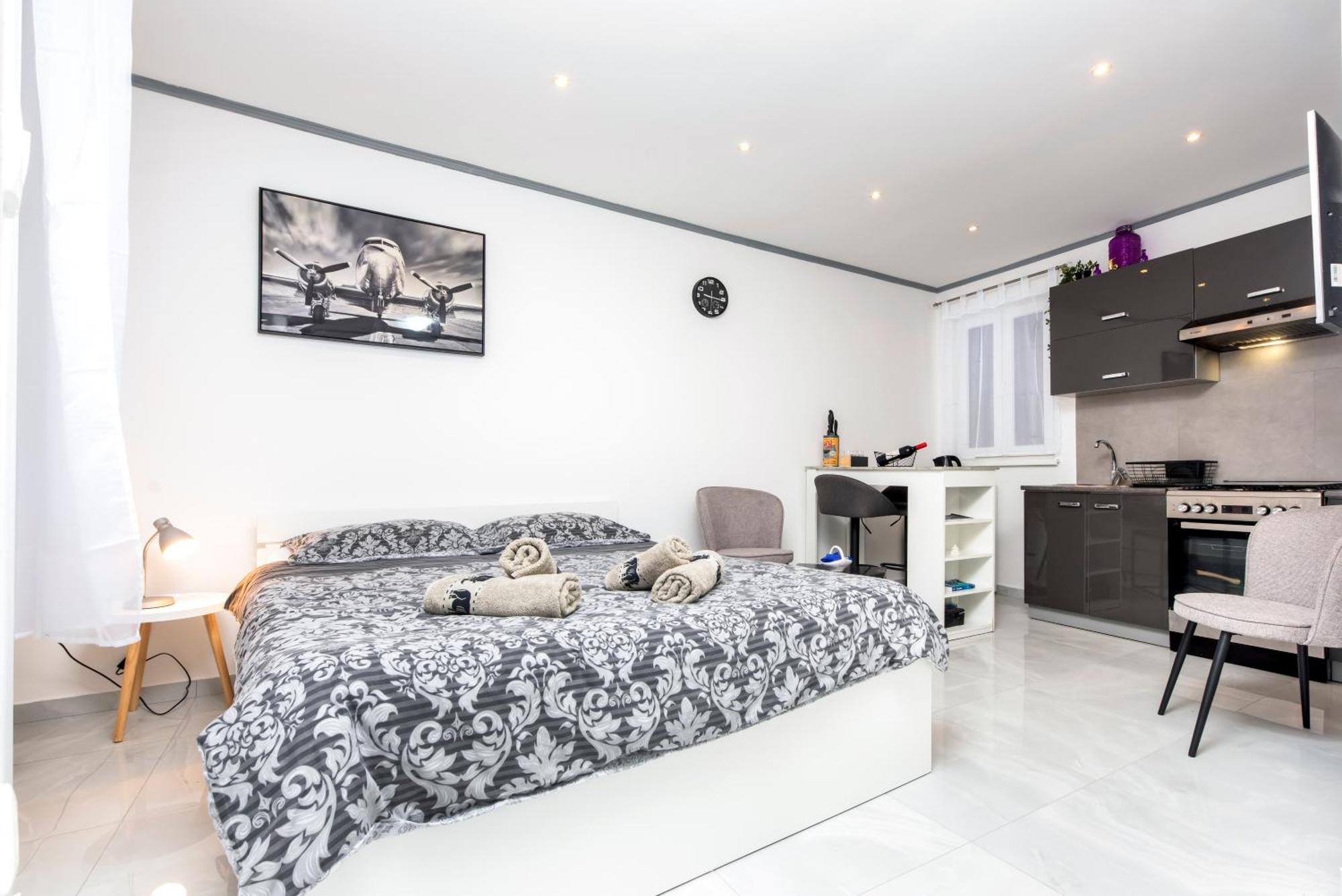 Apartment Leo Ровинь Экстерьер фото