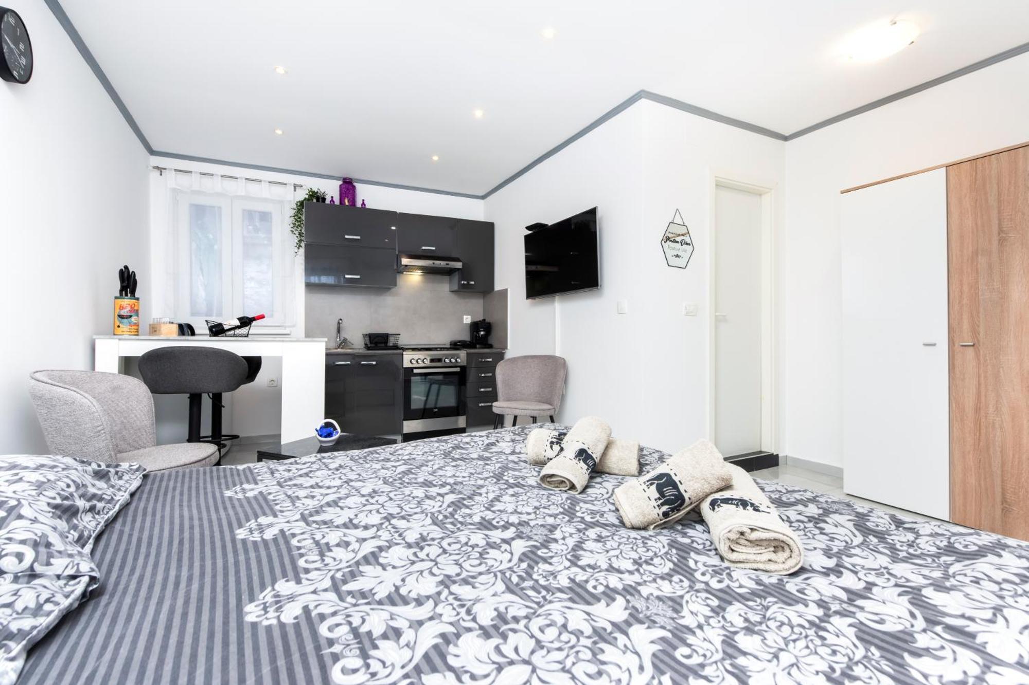 Apartment Leo Ровинь Экстерьер фото