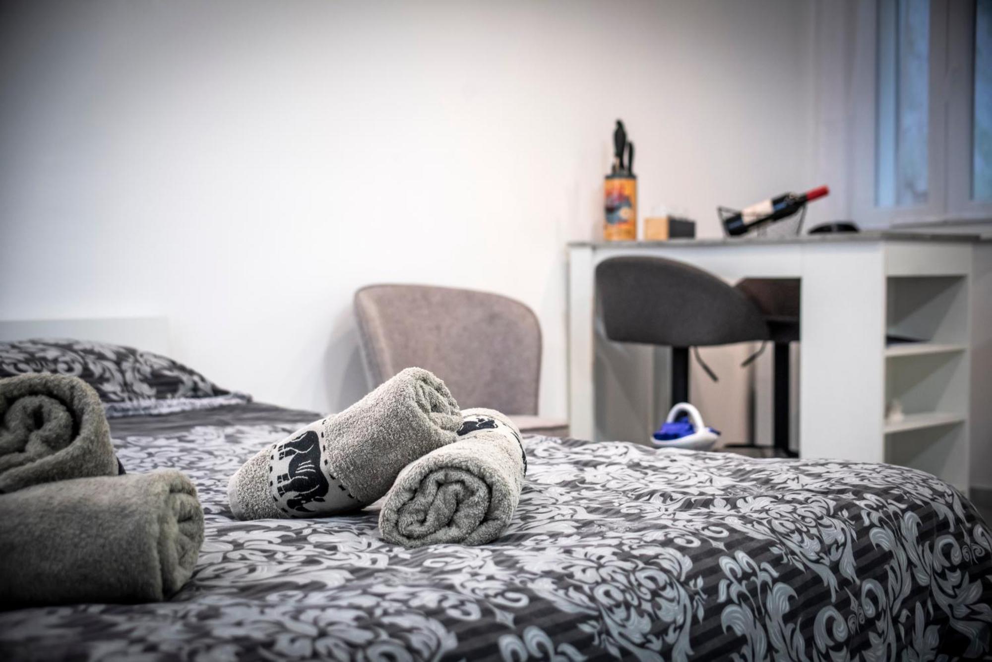 Apartment Leo Ровинь Экстерьер фото